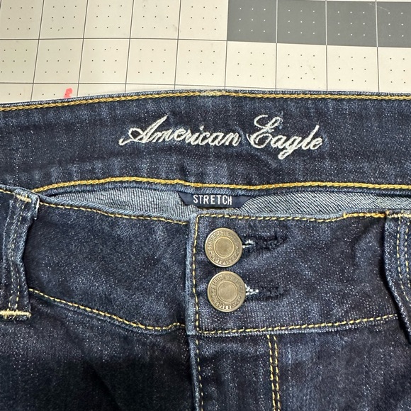 American Eagle women’s 14 artistic crop stretch denim jeans,double button front - Picture 4 of 8